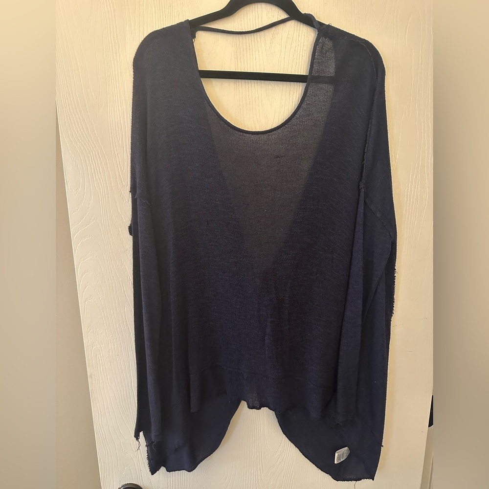 Free people open back draped sweater in navy - size M